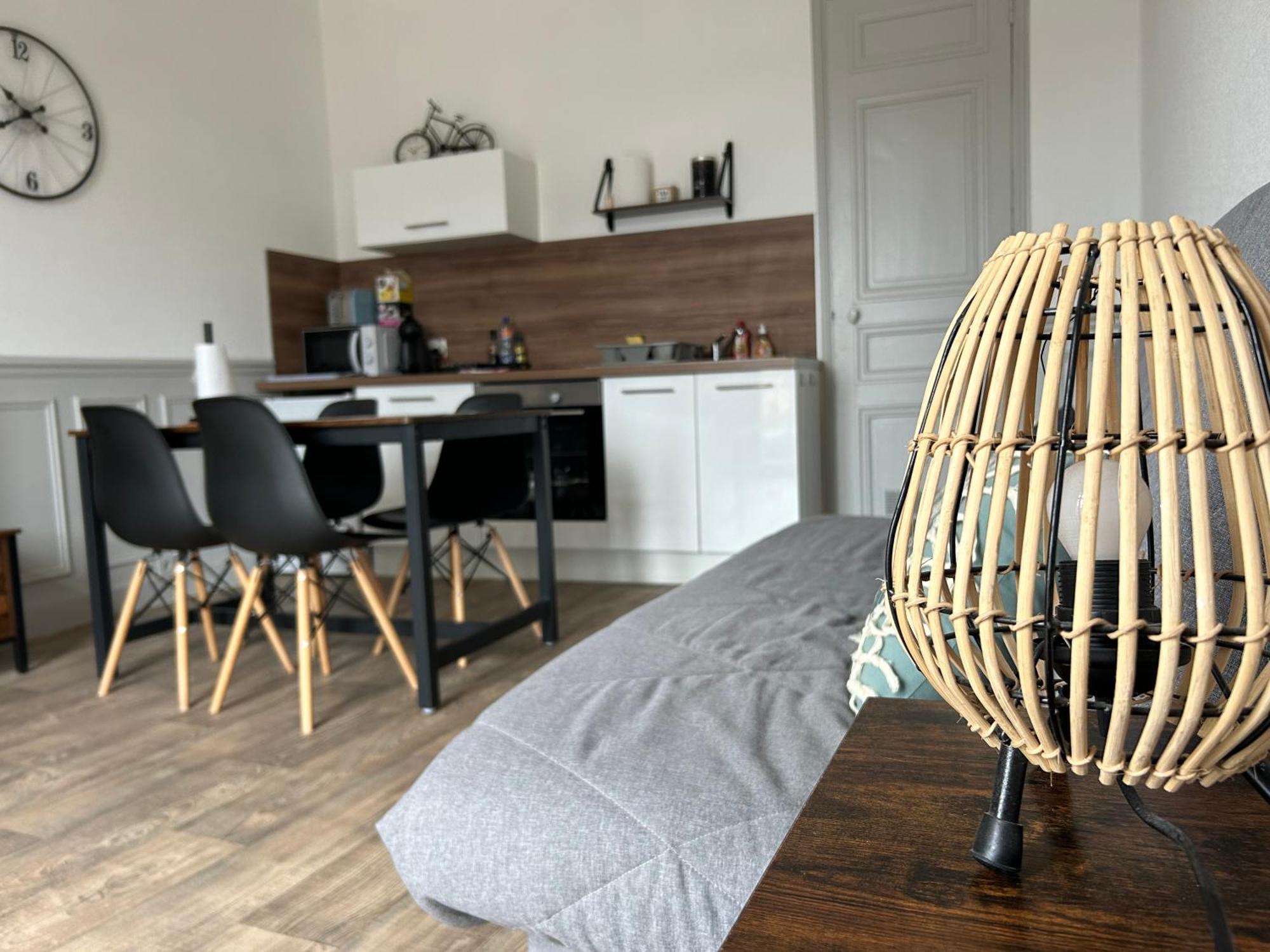 דונוויל-לה-בה Appartement F1, Refait A Neuf, 150M De La Plage מראה חיצוני תמונה